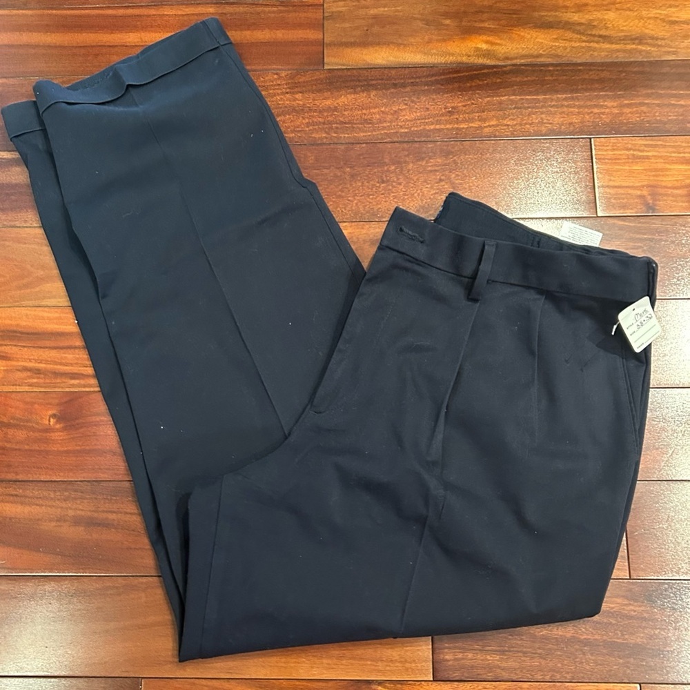 Dockers Dark Blue Dress Pants Waterless Classic Fit Men’s - Picture 8 of 9